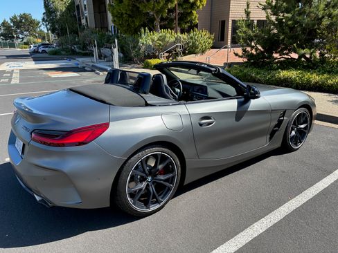 Used 2025 BMW Z4 M40i w/ Edition RWD image 21
