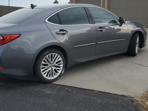 Used 2013 Lexus ES 350 image 4