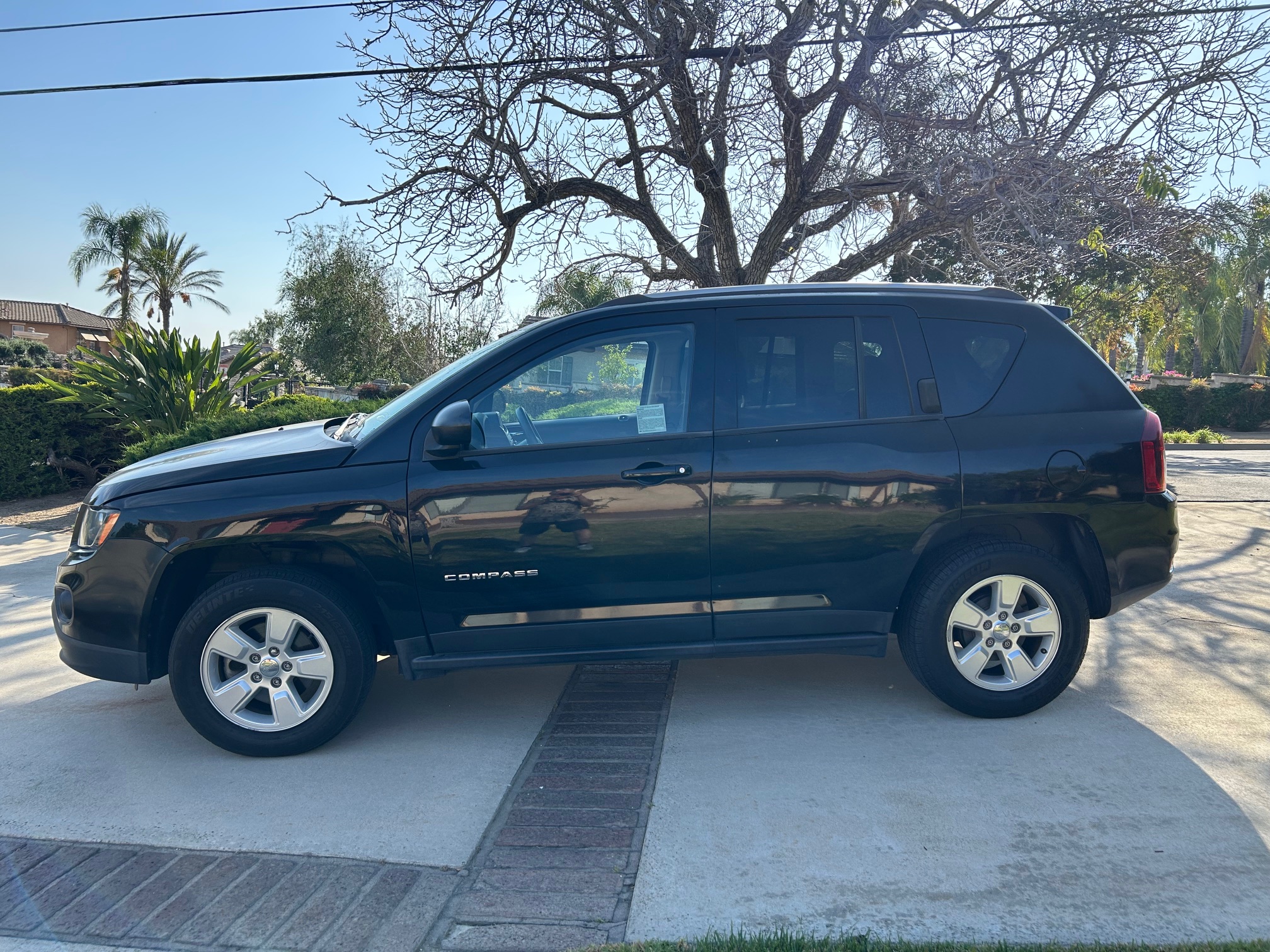 Used 2016 Jeep Compass Sport w/ Power Value Group FWD image 2