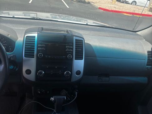 Used 2014 Nissan Xterra S AWD/4WD image 11