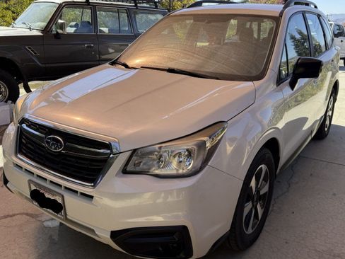 Used 2018 Subaru Forester 2.5i w/ Alloy Wheel Package AWD/4WD image 12