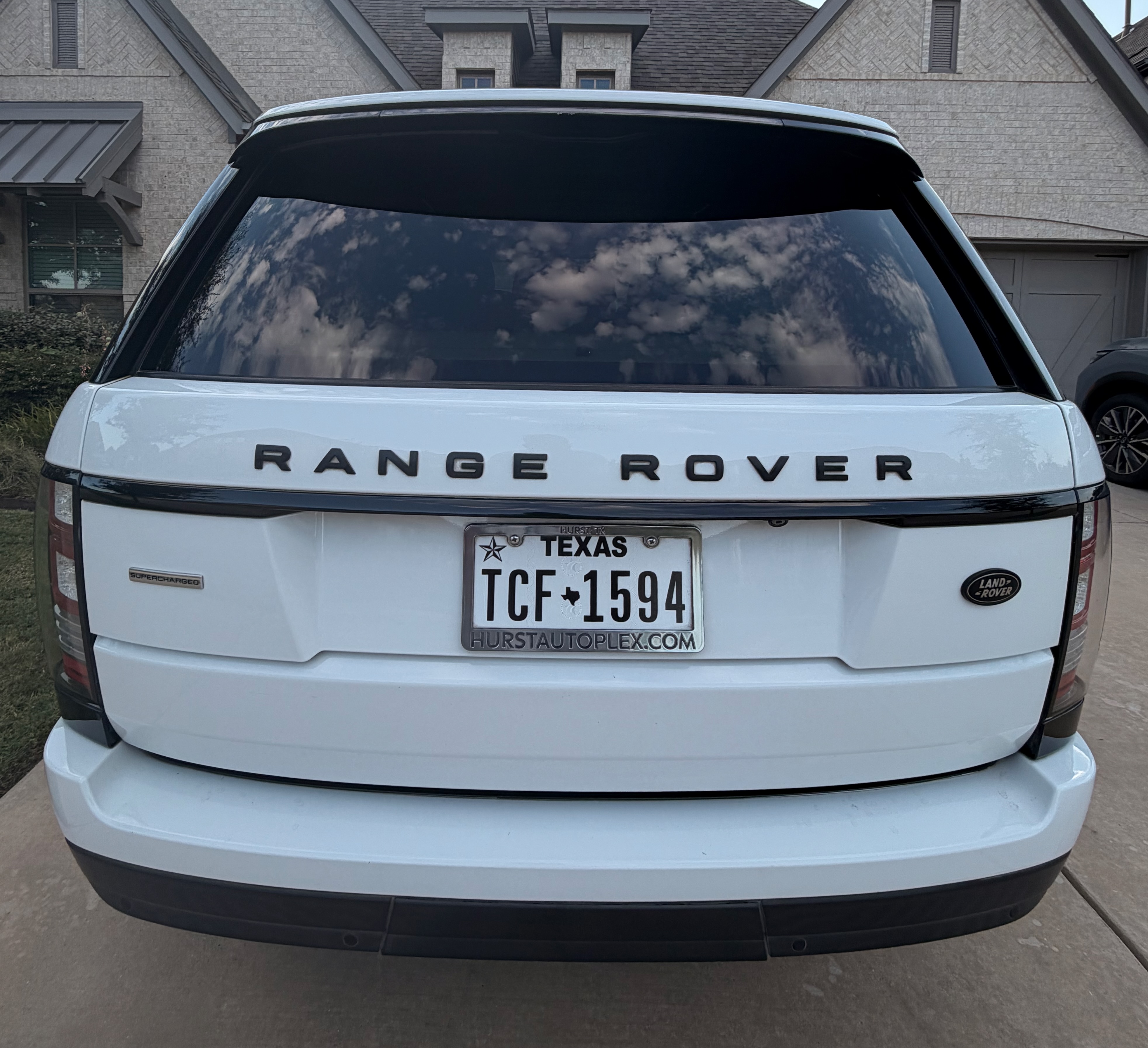 Used 2013 Land Rover Range Rover Supercharged AWD/4WD image 4