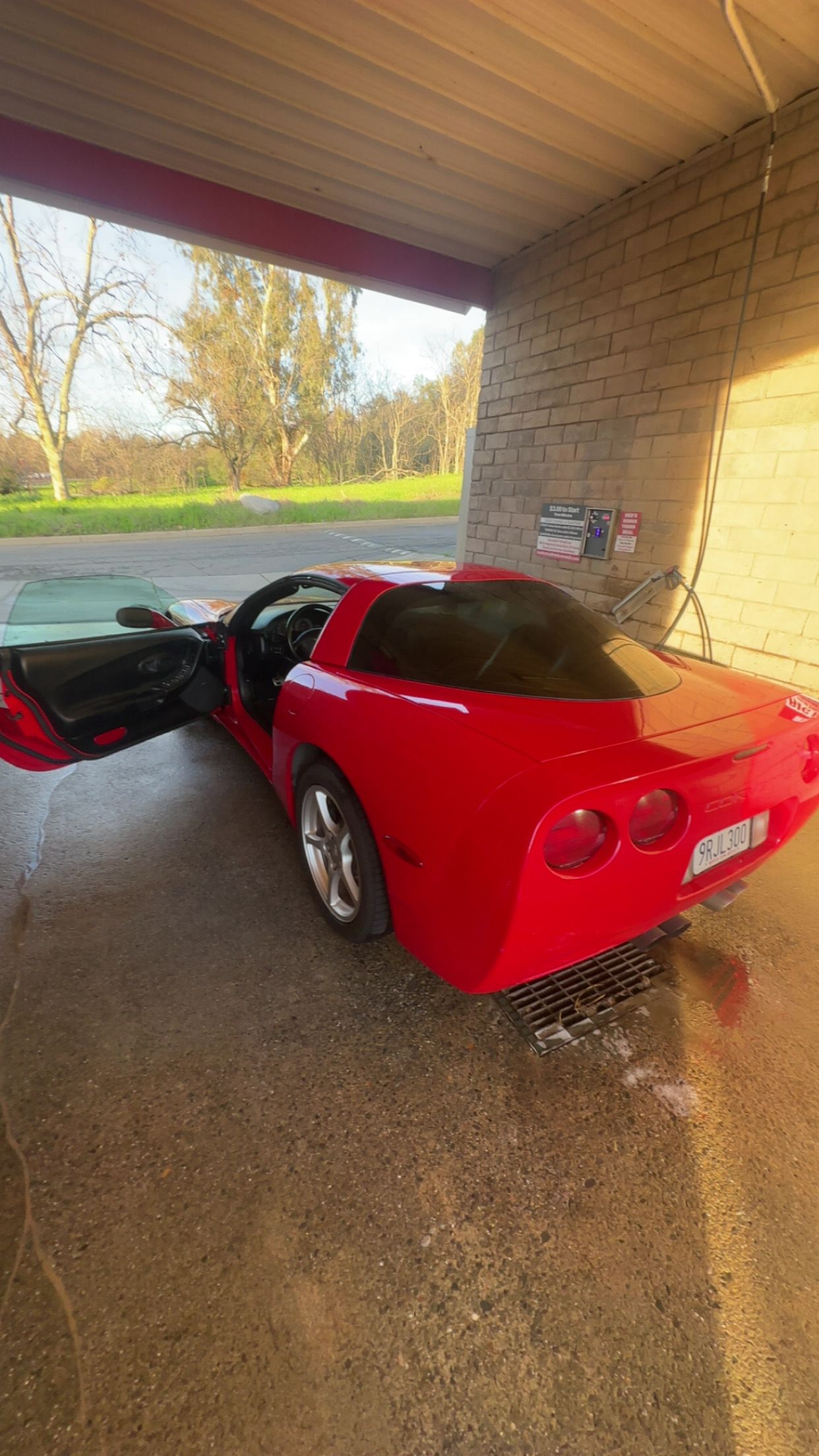 Used 2000 Chevrolet Corvette Coupe w/ Memory Pkg RWD image 6