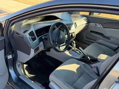 Used 2012 Honda Civic HF image 5