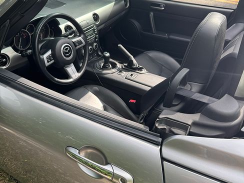 Used 2012 MAZDA MX-5 Miata Grand Touring image 15
