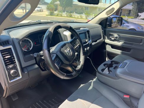 Used 2016 RAM 1500 Classic SLT RWD image 6