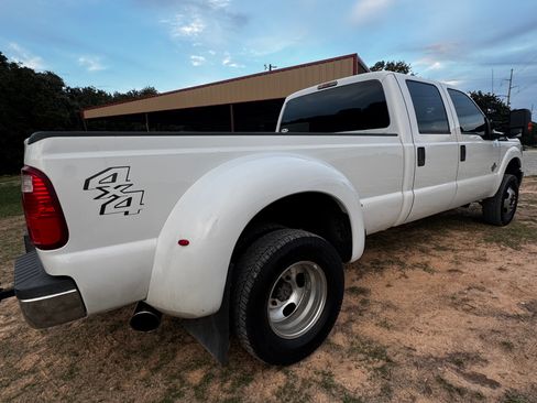 Used 2015 Ford F350 XL w/ Power Equipment Group image 9