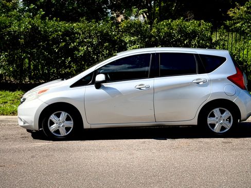 Used 2014 Nissan Versa Note SV FWD image 4