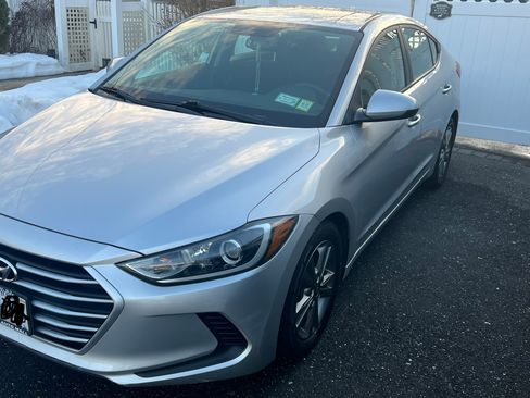 Used 2018 Hyundai Elantra SEL image 4