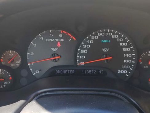 Used 1998 Chevrolet Corvette Coupe w/ Roof Pkg image 12