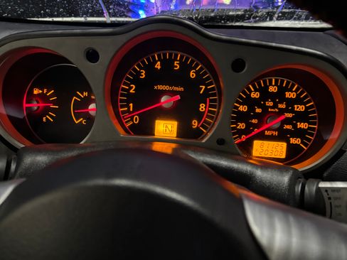 Used 2007 Nissan 350Z Touring RWD image 5