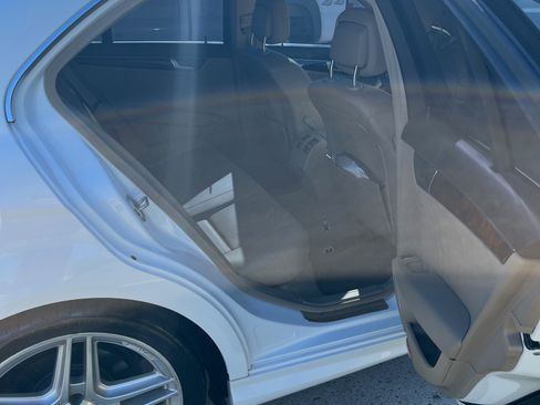 Used 2013 Mercedes-Benz C 300 4MATIC Sedan image 12