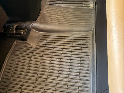 Used 2018 Toyota RAV4 Limited w/ Protection Package image 24