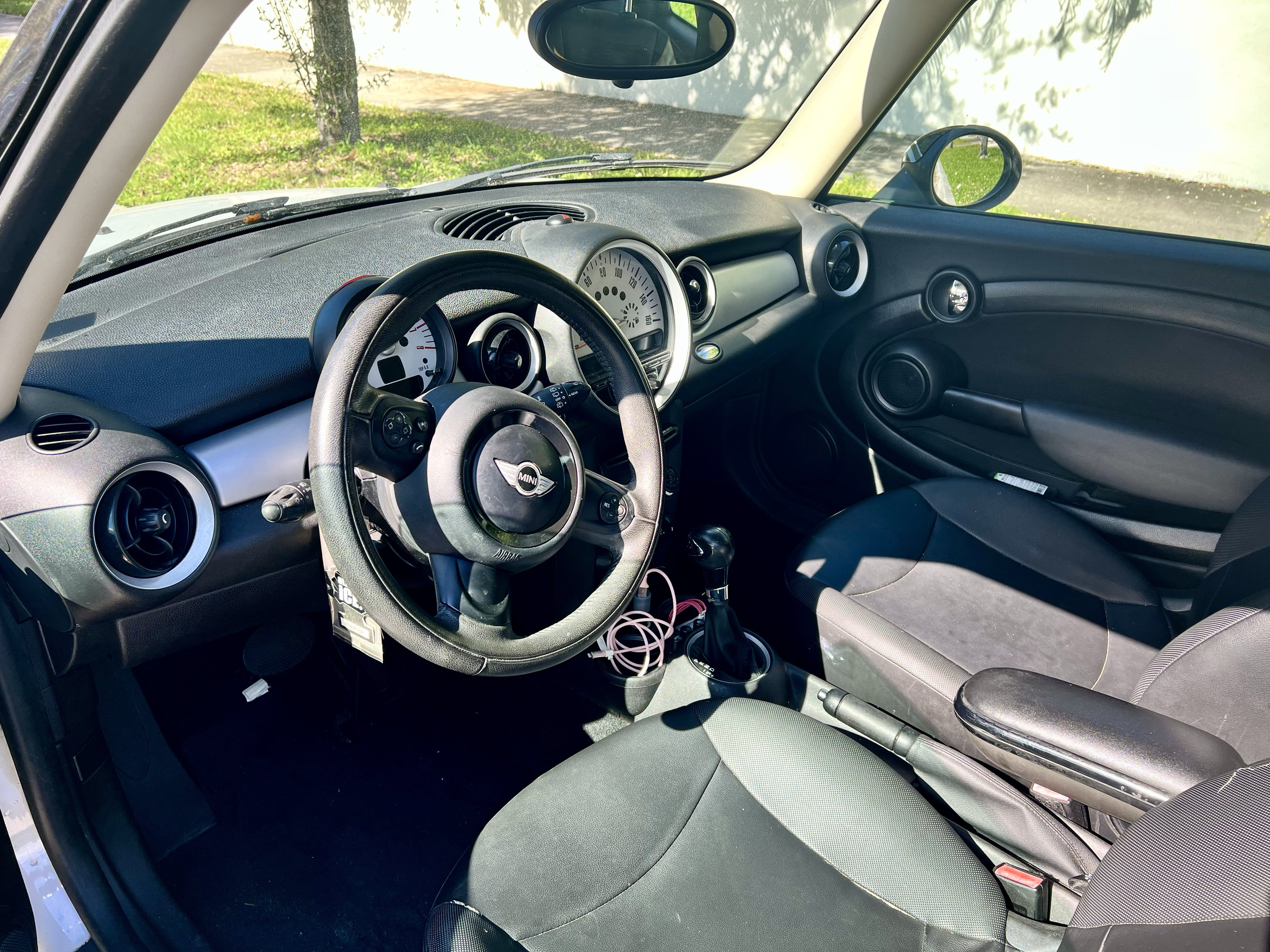 Used 2013 MINI Cooper Clubman FWD image 11