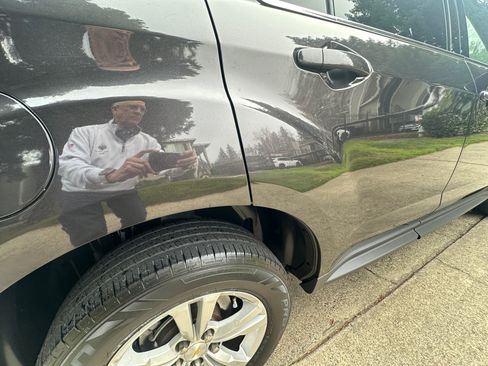 Used 2014 Chevrolet Equinox LT w/ Safety Package image 12