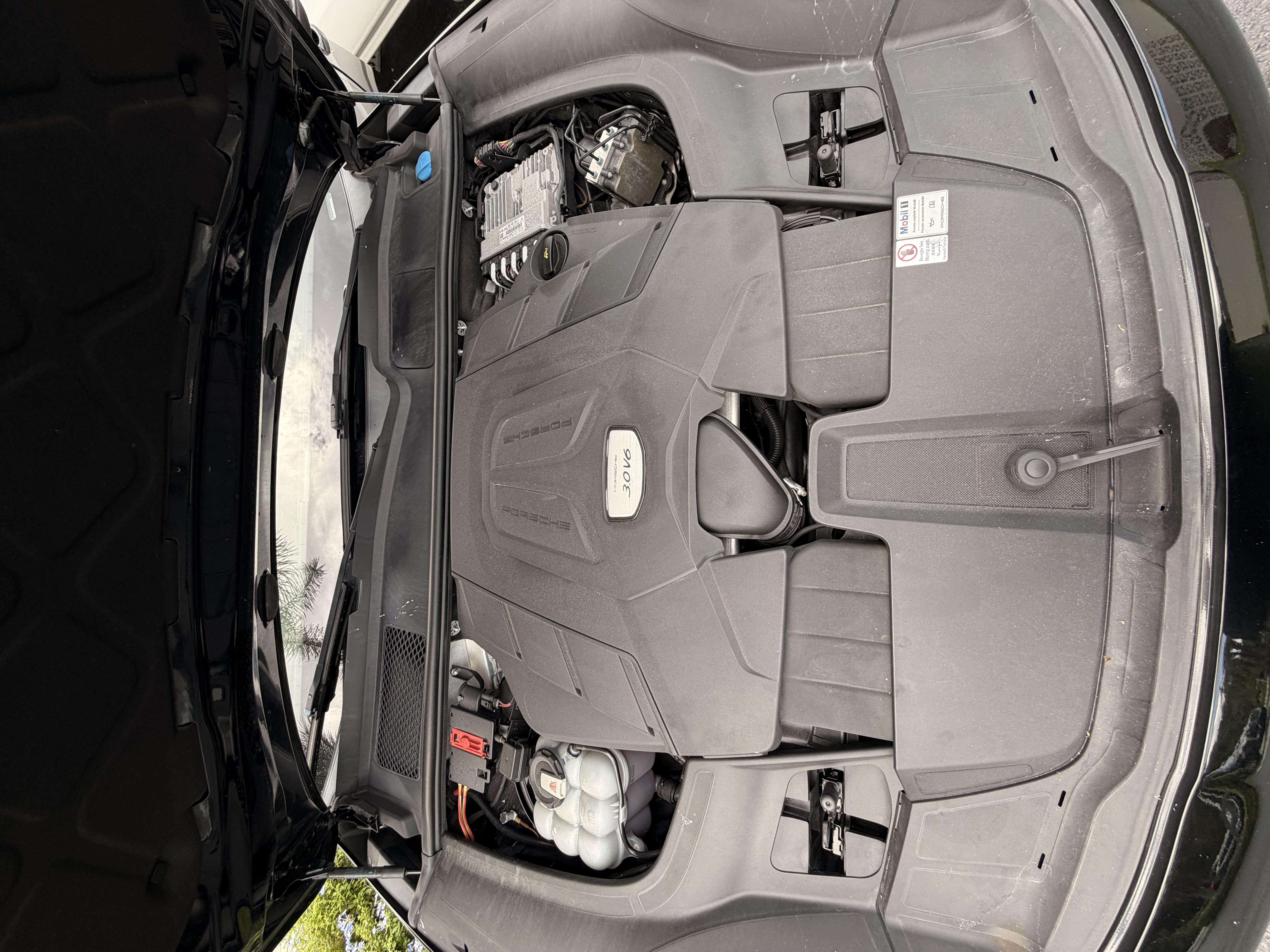 Used 2019 Porsche Cayenne AWD/4WD image 22