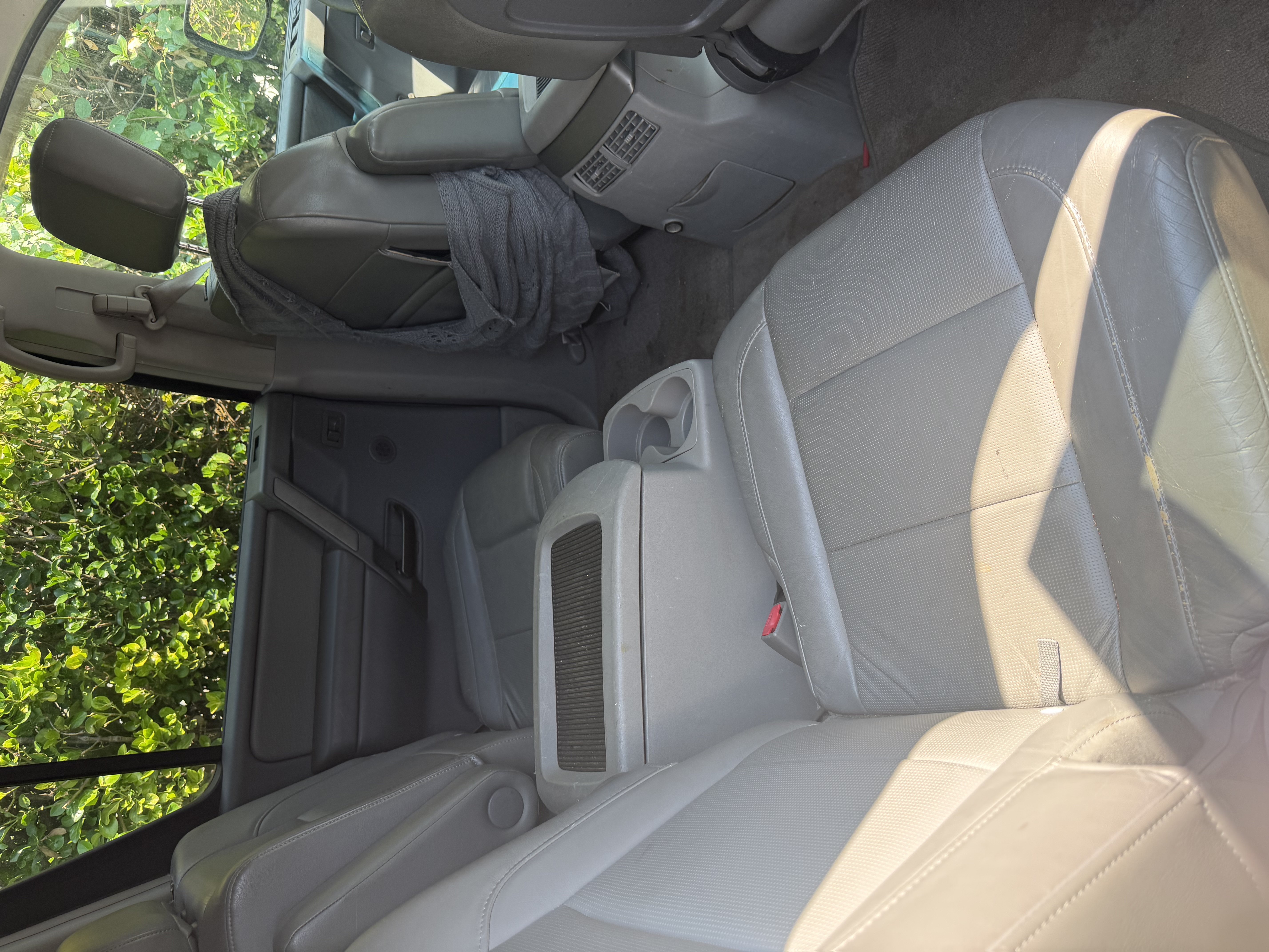 Used 2004 Nissan Armada LE AWD/4WD image 8