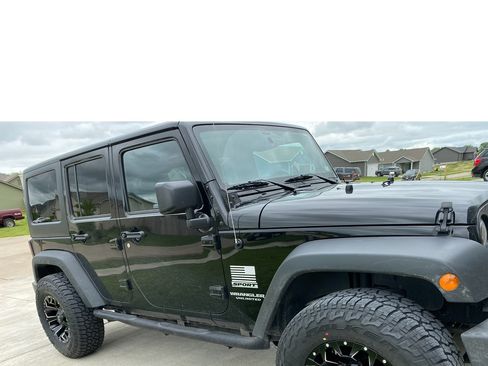 Used 2016 Jeep Wrangler Unlimited Sport w/ Quick Order Package 24S AWD/4WD image 7
