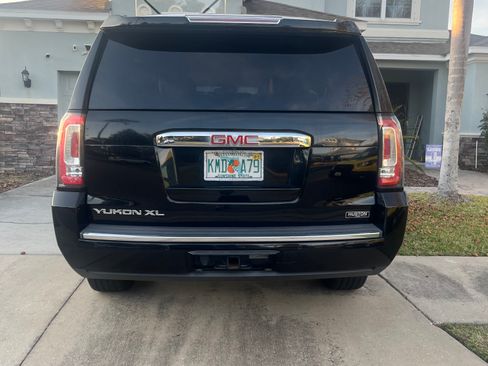Used 2018 GMC Yukon XL Denali w/ Open Road Package image 5