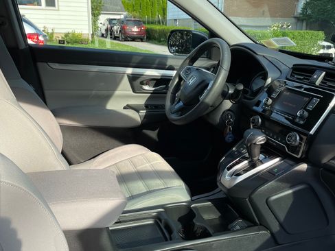 Used 2017 Honda CR-V LX image 6