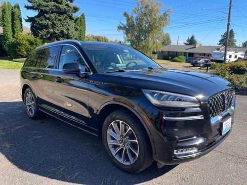 Used 2020 Lincoln Aviator Grand Touring w/ Elements Package Plus AWD/4WD image 4