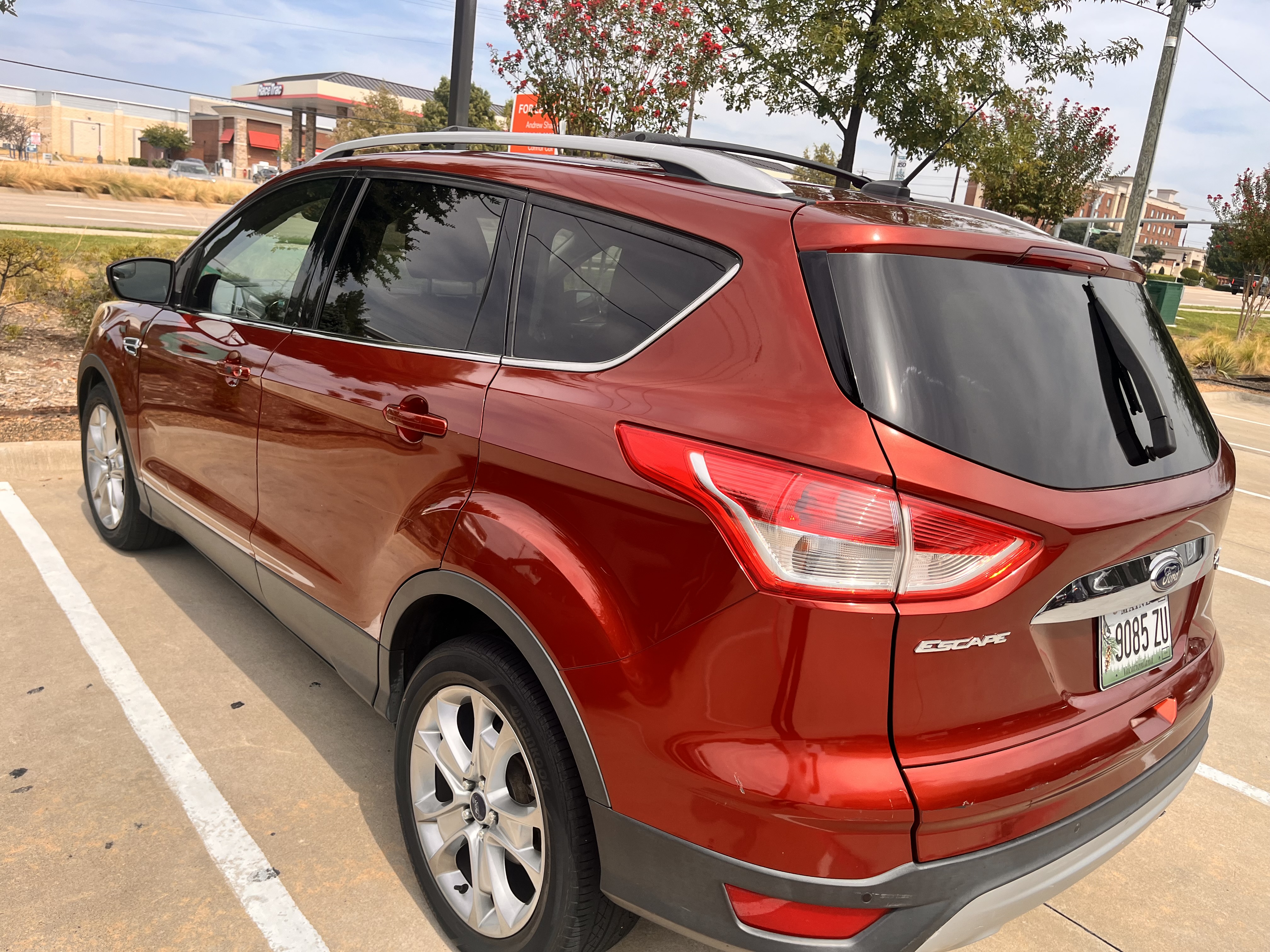 Used 2014 Ford Escape Titanium AWD/4WD image 1
