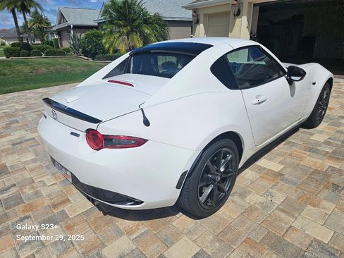 Used 2017 MAZDA MX-5 Miata RF Club image 2