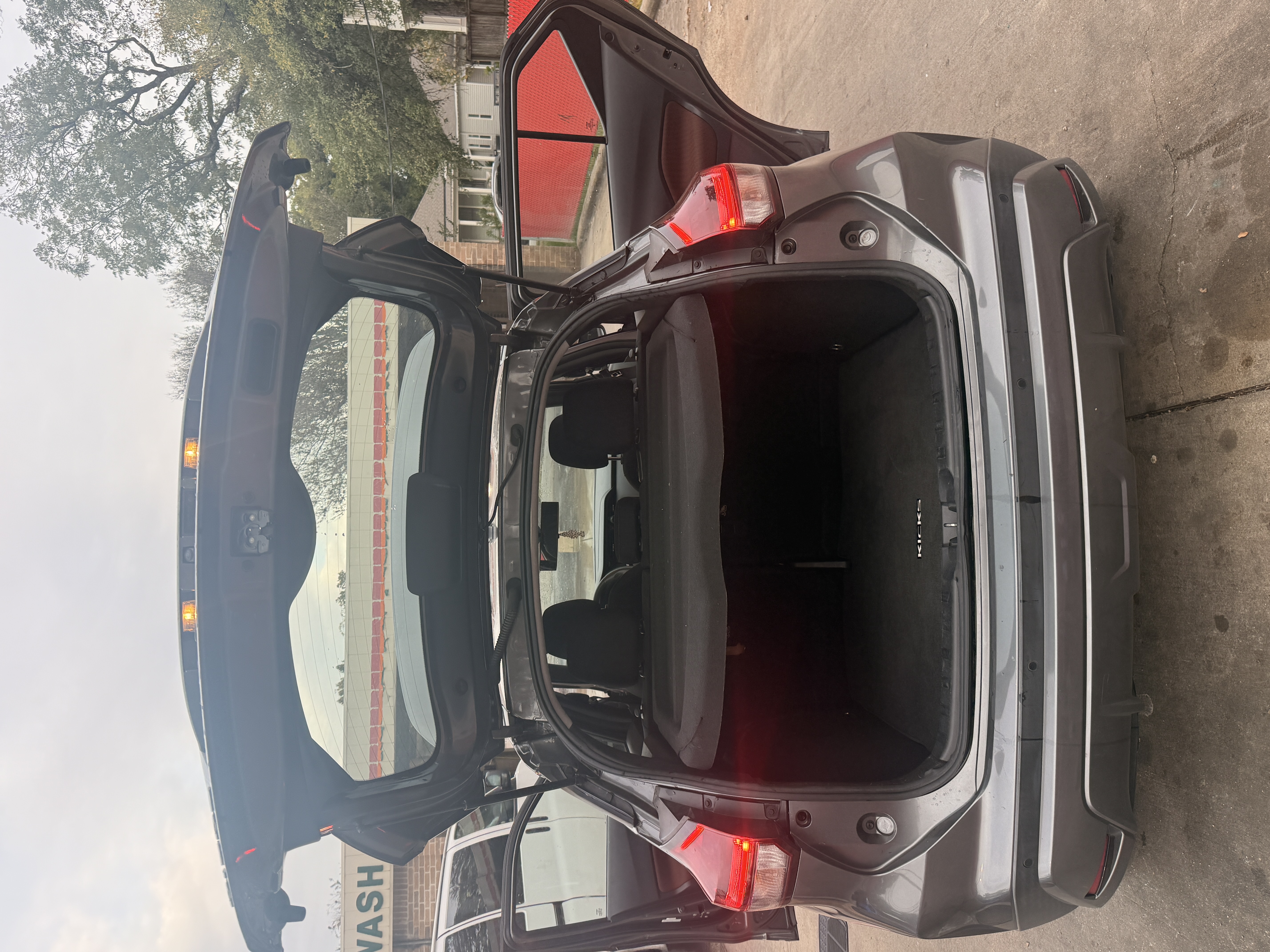 Used 2024 Nissan Kicks SR FWD image 19