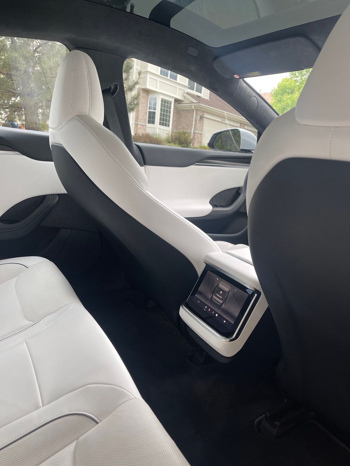 Used 2022 Tesla Model S Plaid AWD/4WD image 11