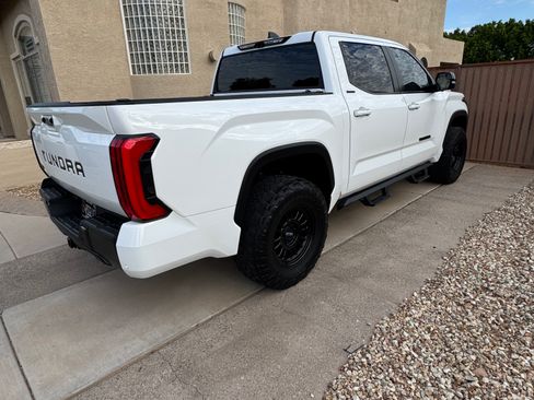 Used 2024 Toyota Tundra Limited AWD/4WD image 4