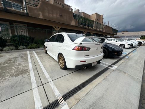 Used 2014 Mitsubishi Lancer Evolution GSR image 2