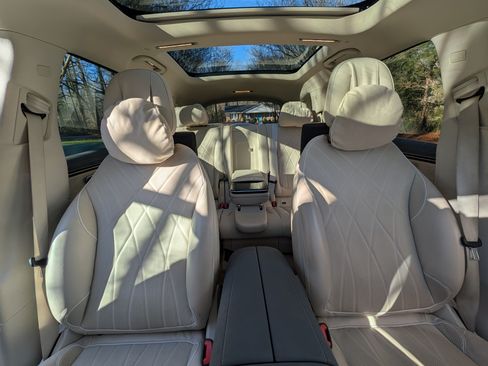 Used 2023 Mercedes-Benz EQS 580 4MATIC SUV image 19