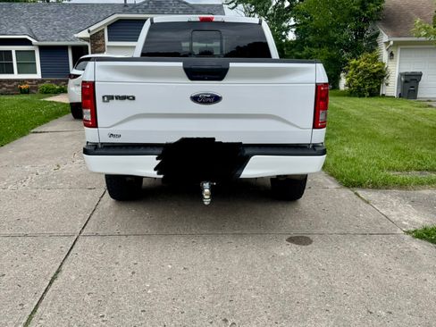 Used 2017 Ford F150 XL w/ Equipment Group 101A Mid AWD/4WD image 9