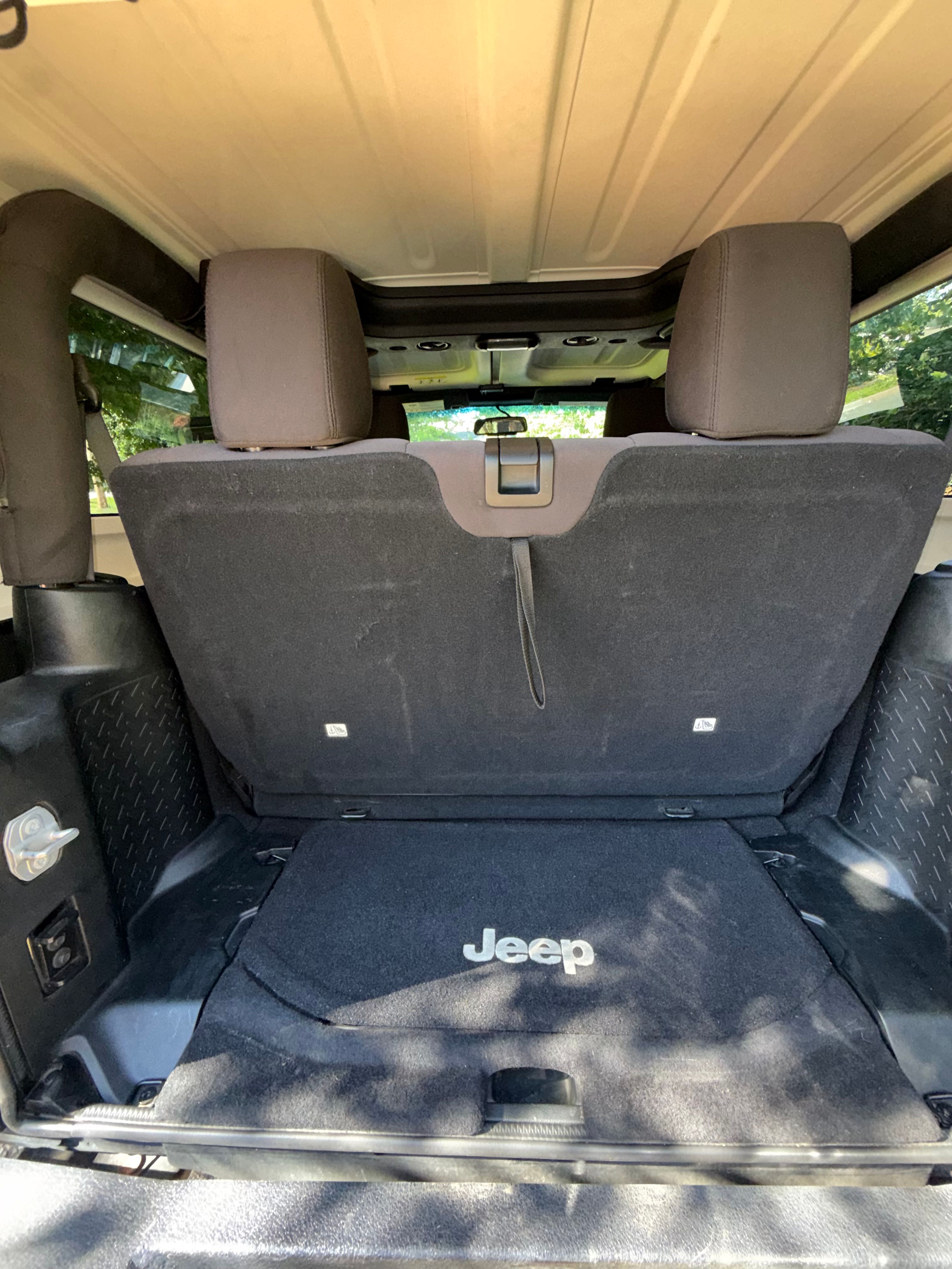 Used 2017 Jeep Wrangler Sport AWD/4WD image 8