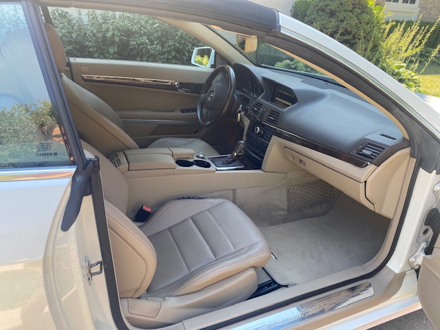 Used 2011 Mercedes-Benz E 350 Cabriolet image 20