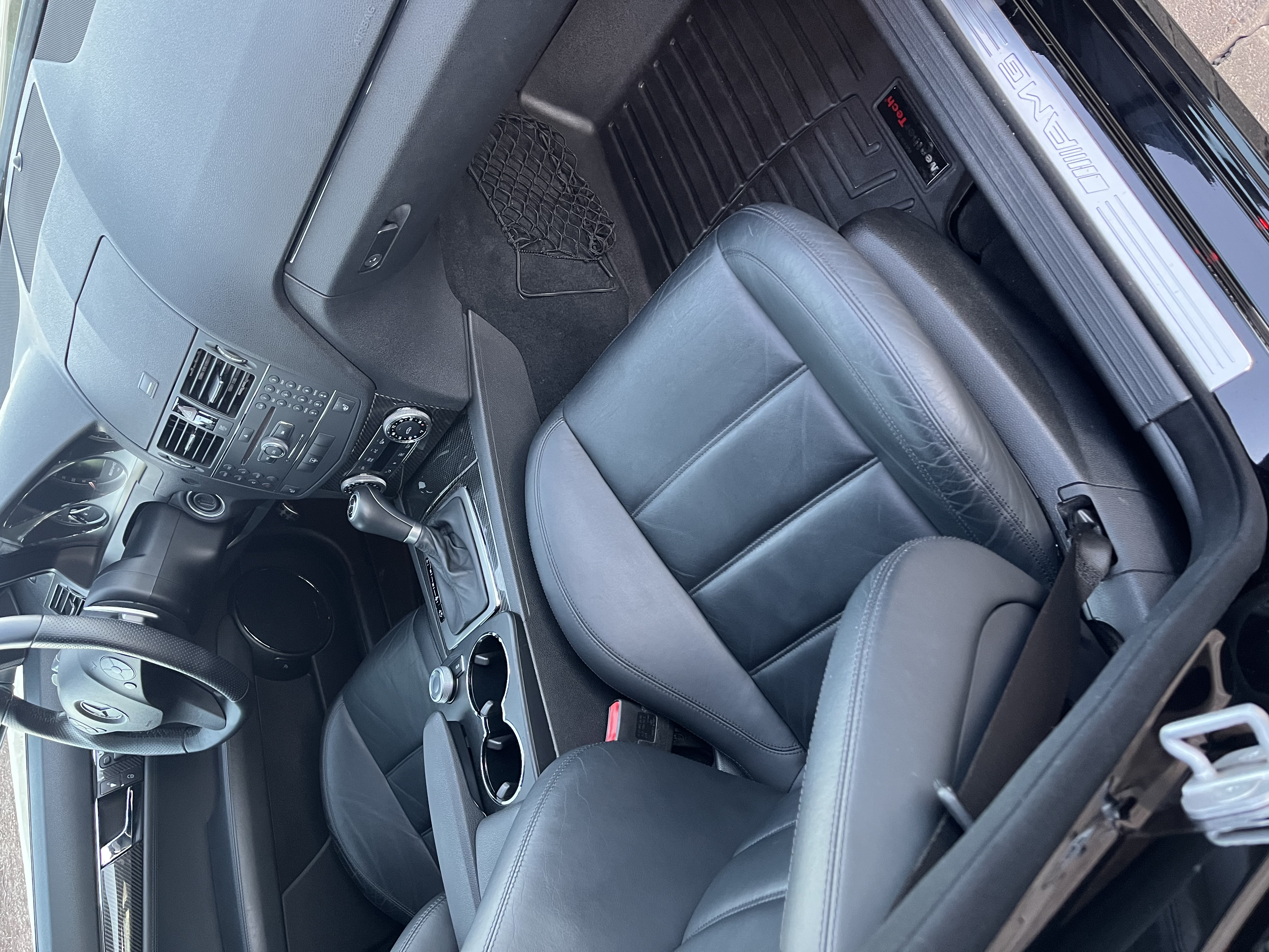 Used 2009 Mercedes-Benz C 63 AMG Sedan image 17