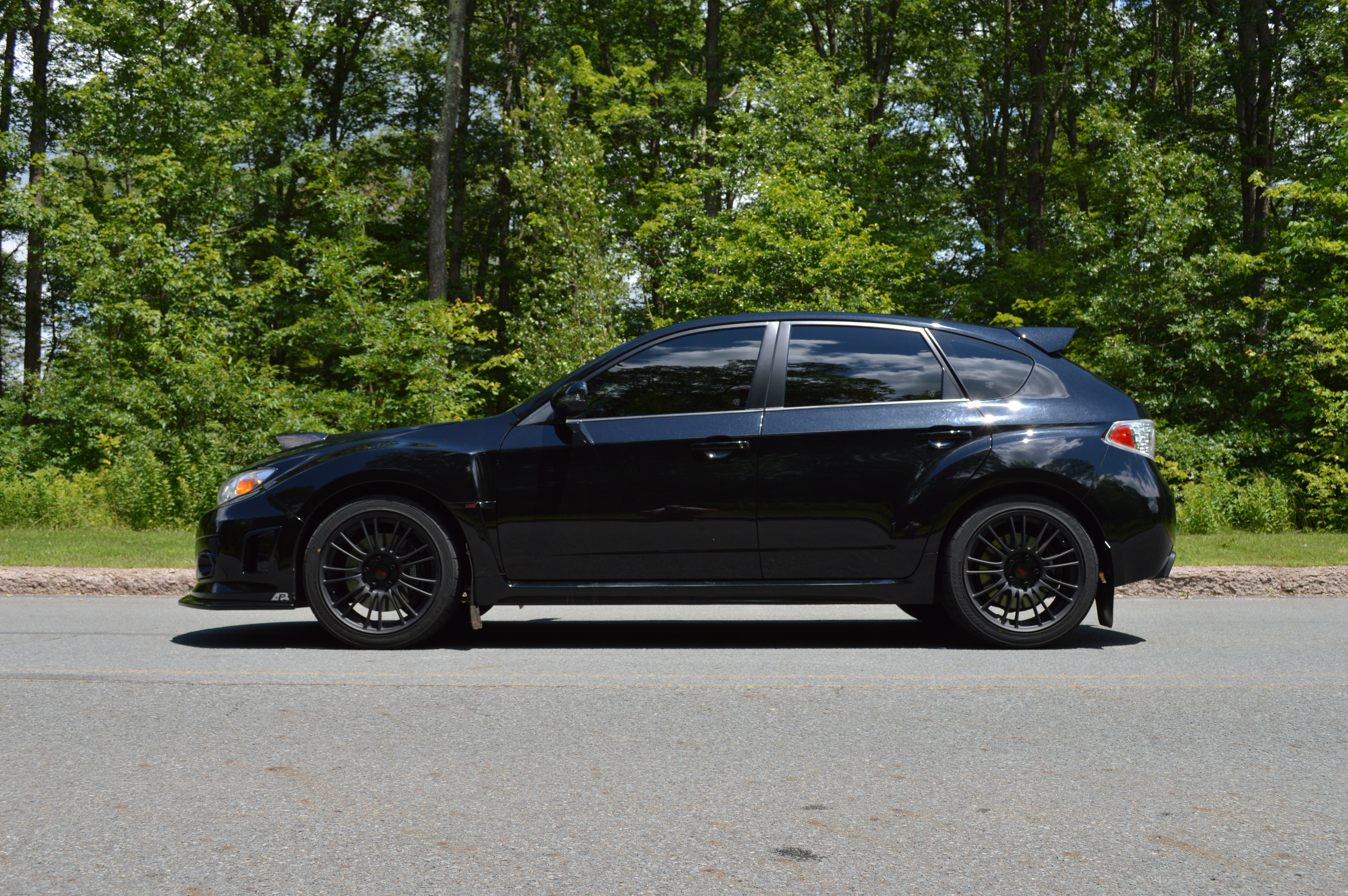 Used 2013 Subaru Impreza WRX STI AWD/4WD image 9
