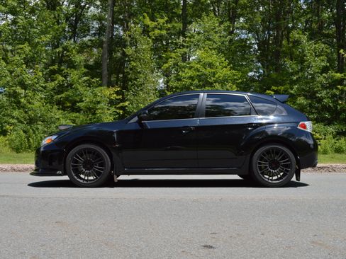 Used 2013 Subaru Impreza WRX STI image 9