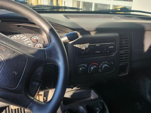 Used 2003 Dodge Dakota Sport image 8
