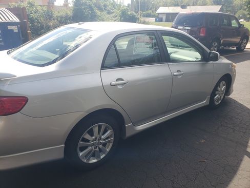 Used 2009 Toyota Corolla S image 2