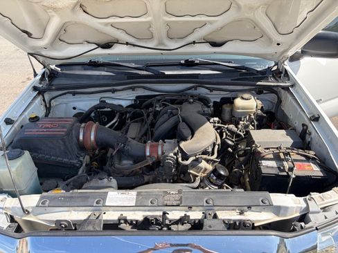 Used 2011 Toyota Tacoma 4x4 Double Cab w/ TRD Off-Road Pkg image 14