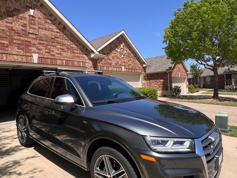 Used 2018 Audi SQ5 Premium Plus w/ Navigation Package image 17