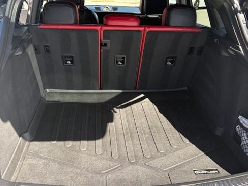 Used 2019 Porsche Macan S image 19