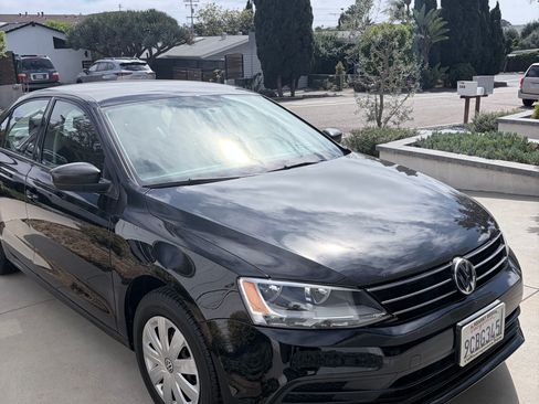 Used 2016 Volkswagen Jetta S image 5