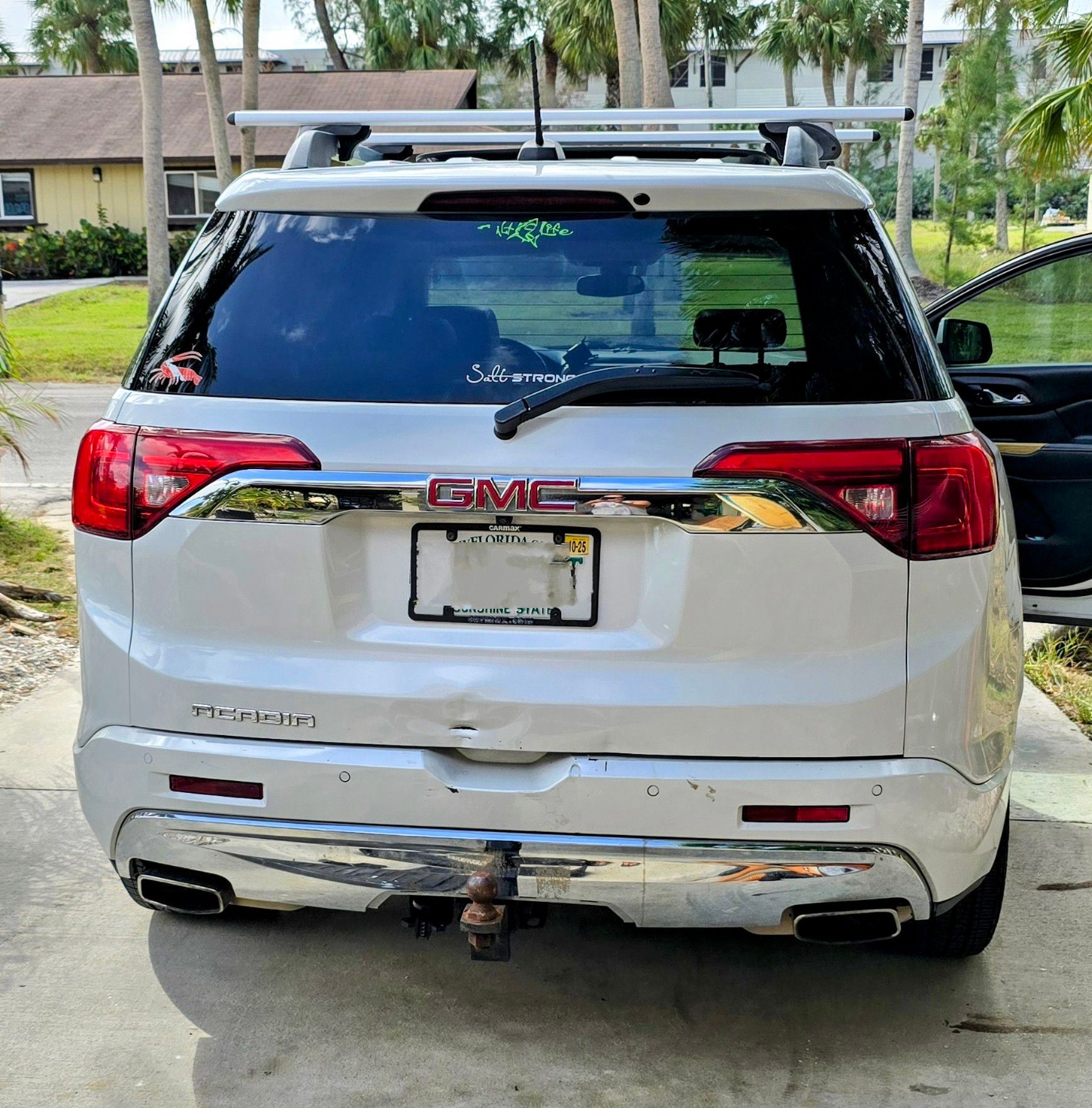 Used 2018 GMC Acadia Denali FWD image 2