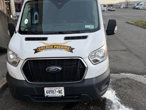 Used 2021 Ford Transit 250 Medium Roof w/ Exterior Upgrade Package image 4