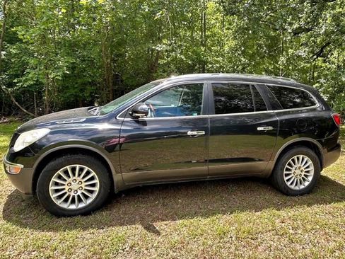Used 2012 Buick Enclave Convenience image 1