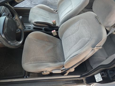 Used 1999 Saturn S-Series SC2 image 29