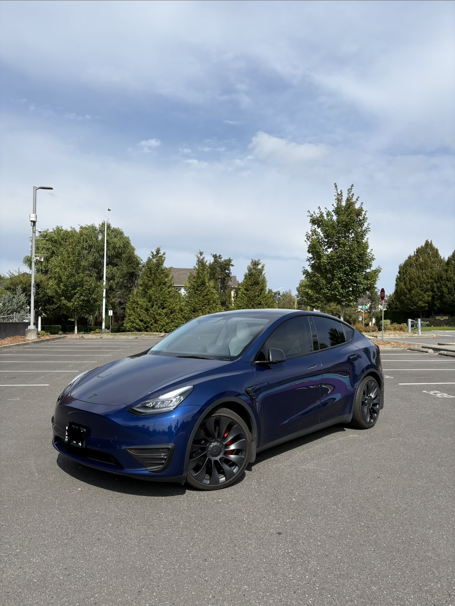 Used 2021 Tesla Model Y Performance AWD/4WD image 1