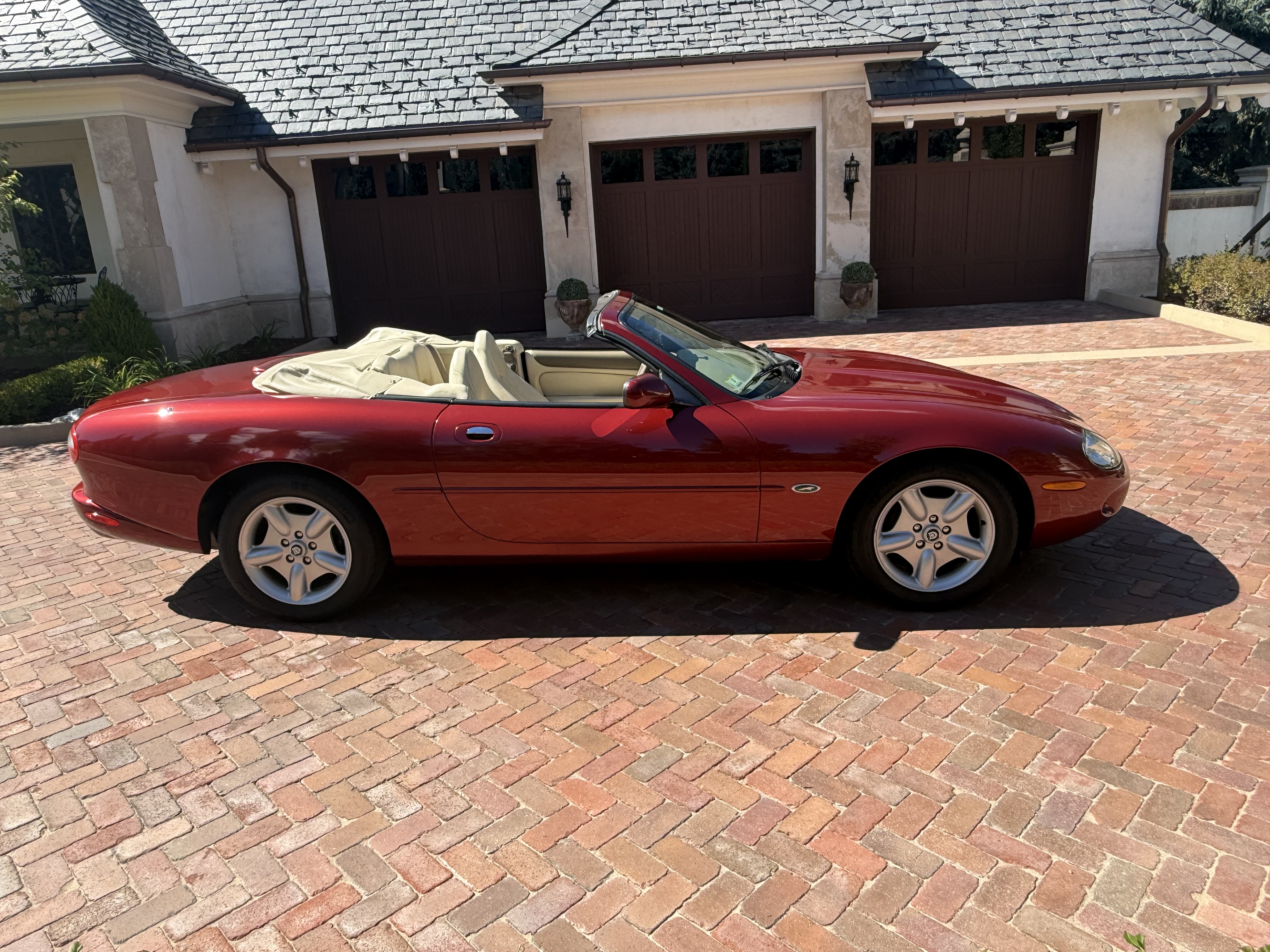 Used 1997 Jaguar XK8 Convertible RWD image 15
